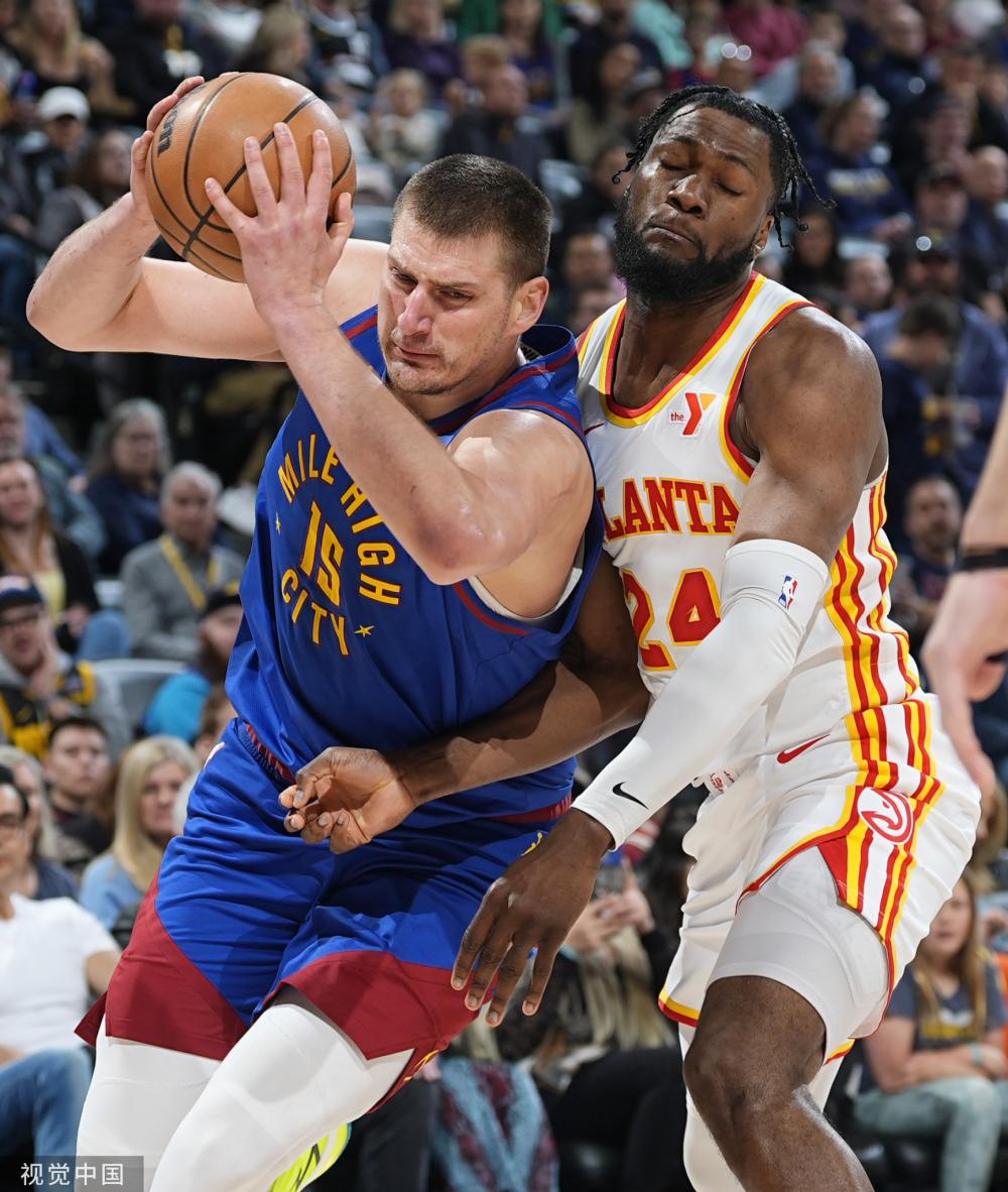 詹姆斯在后 詹姆斯在后