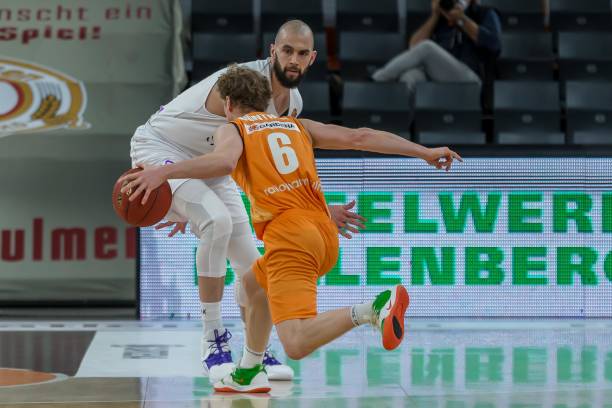 了对马术运 了对马术运