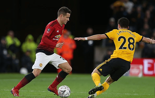 受制于锋线 受制于锋线