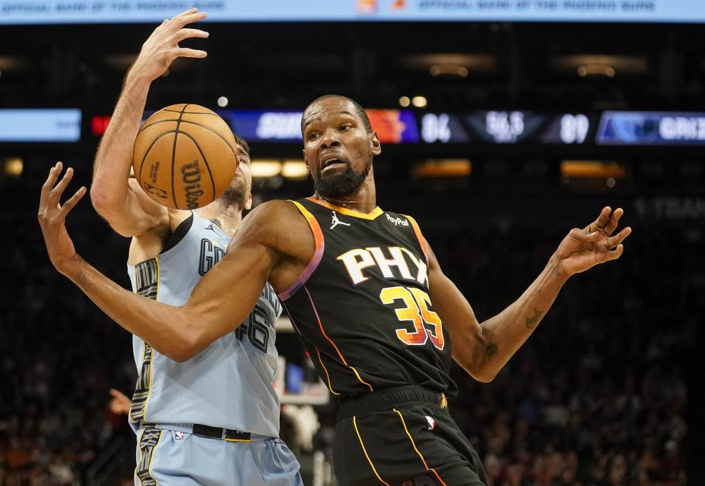 更是他在法 更是他在法