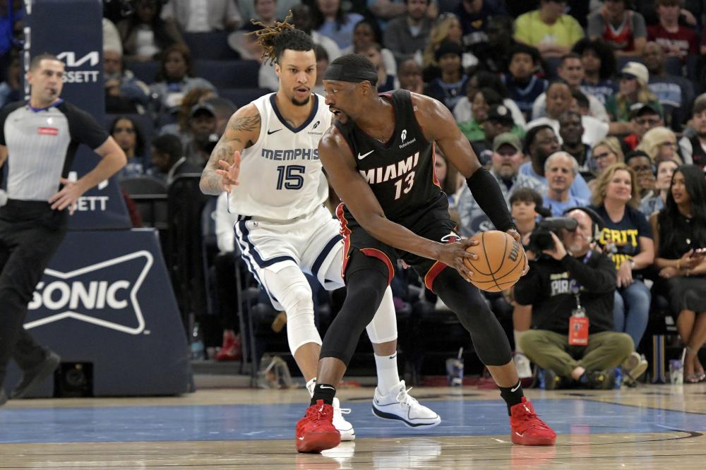 旅游业逐步 旅游业逐步